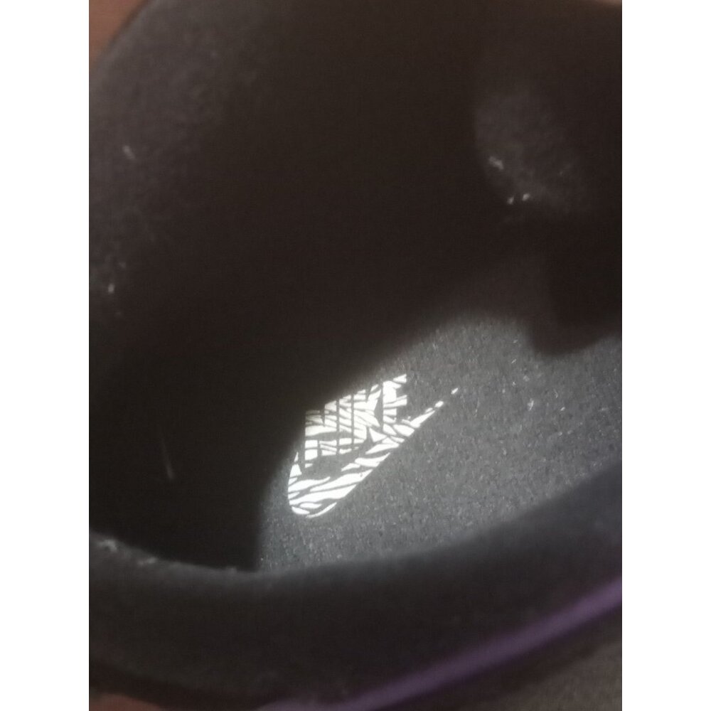 Nike Black and Purple Athletic Shoes - Picture 15 of 15